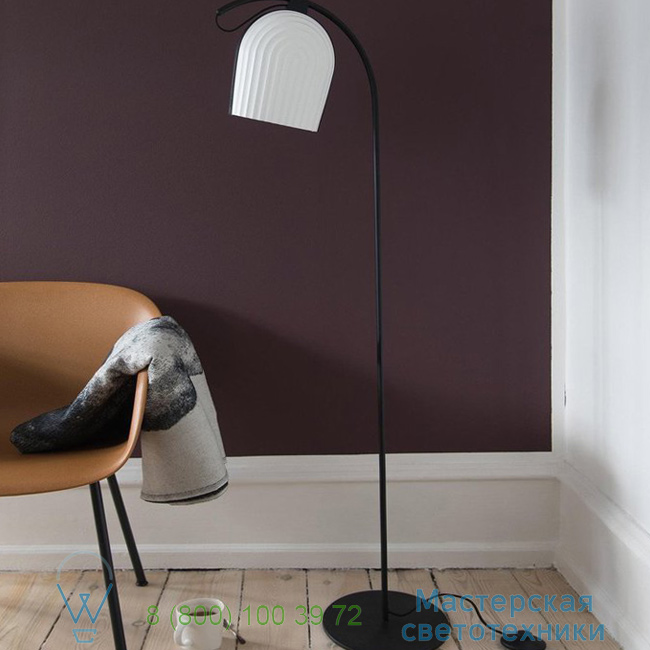  Arc Le Klint LED, 28cm, H142cm   387 1